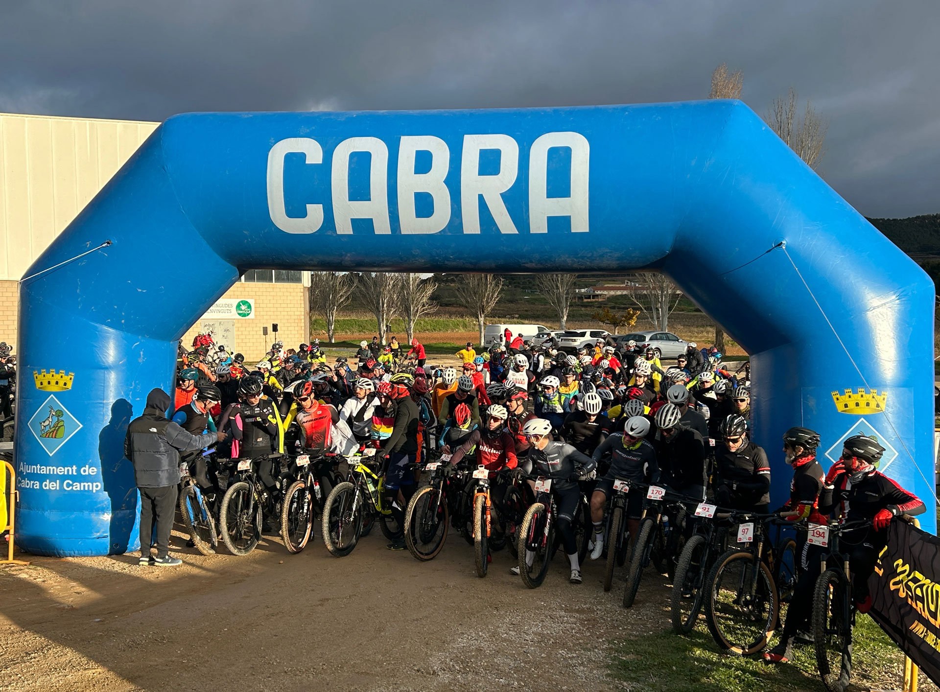 SALSES FRUITS patrocina la 19a Cursa popular de BTT CABRA Pedala per la Marató de TV3
