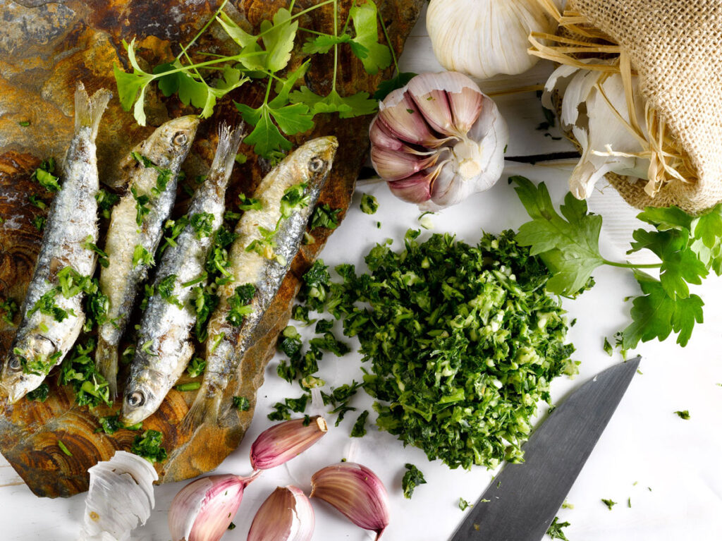 Sardines amb picada d'all i julivert de Salses Fruits
