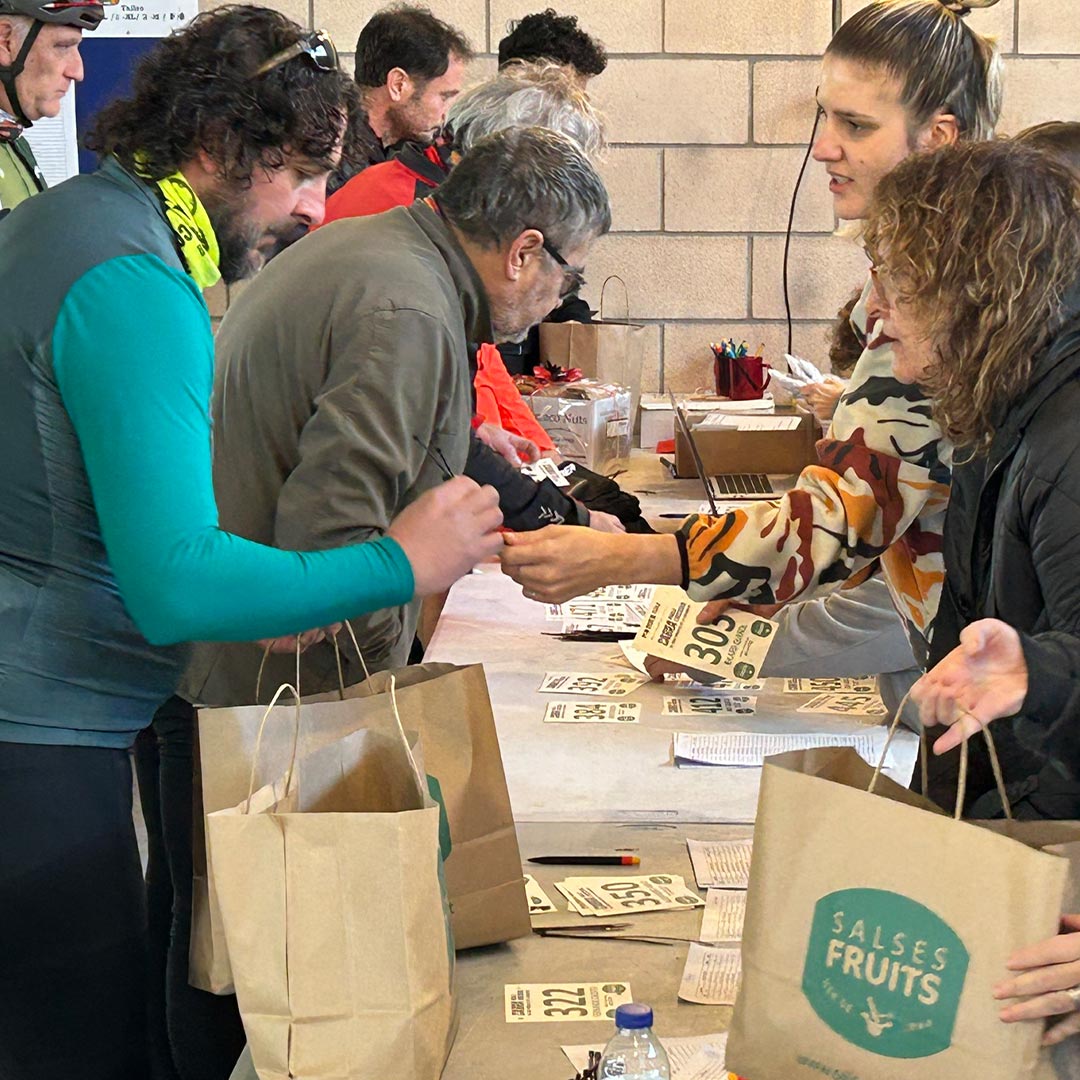 Salses Fruits patrocinador oficial de Cabra Pedala per La Marató de 3Cat 2025